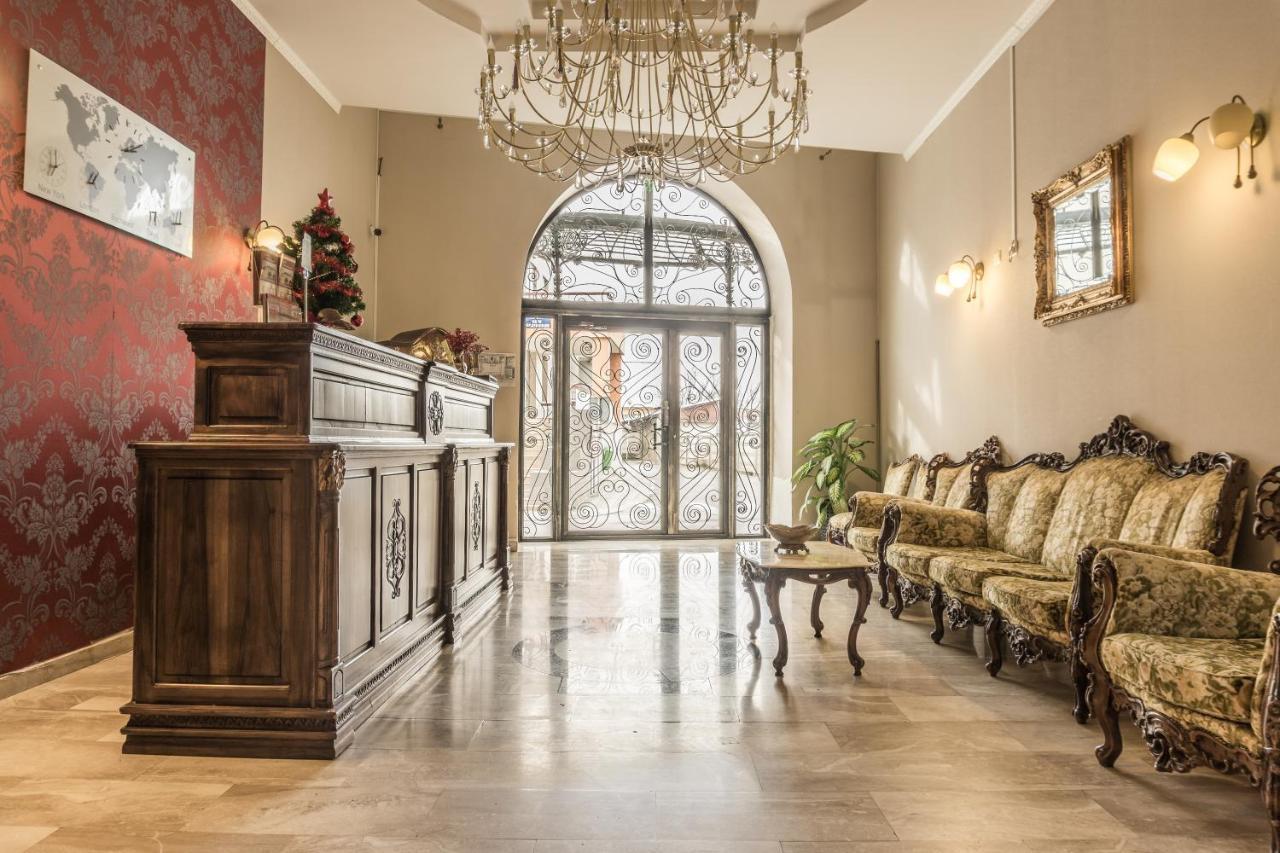 Hotel Ferdinand Hátszeg Kültér fotó