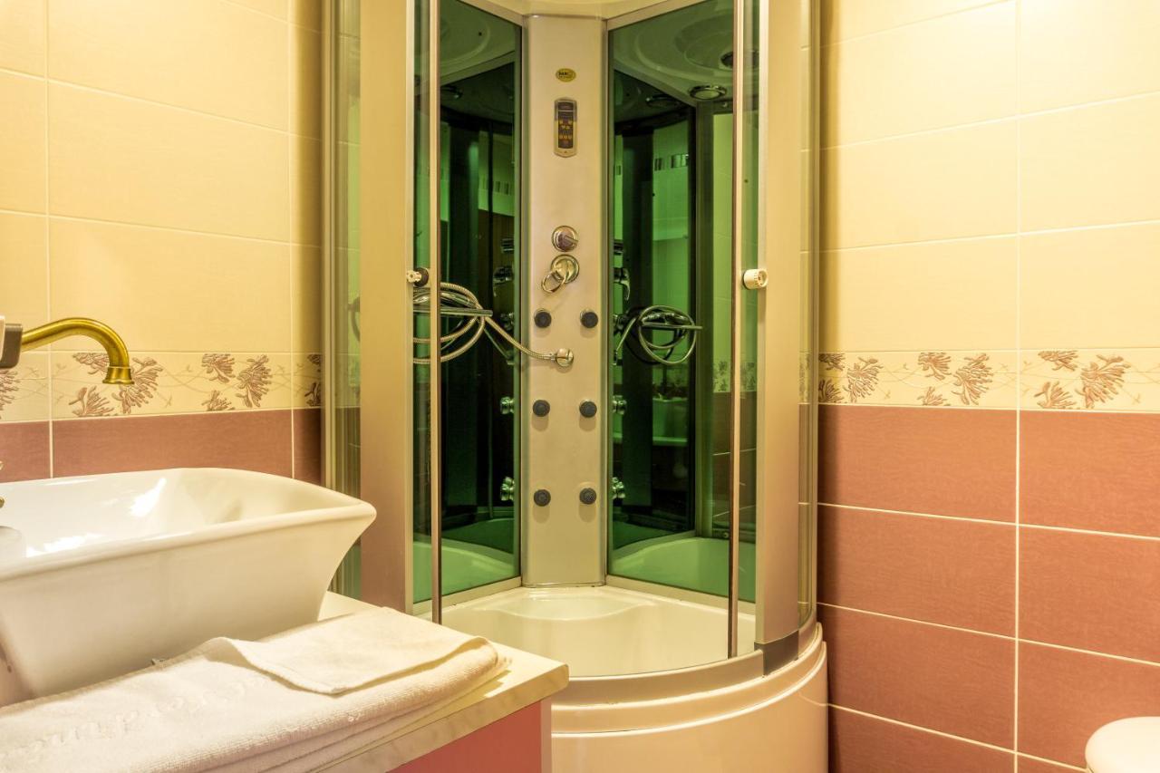 Hotel Ferdinand Hátszeg Kültér fotó