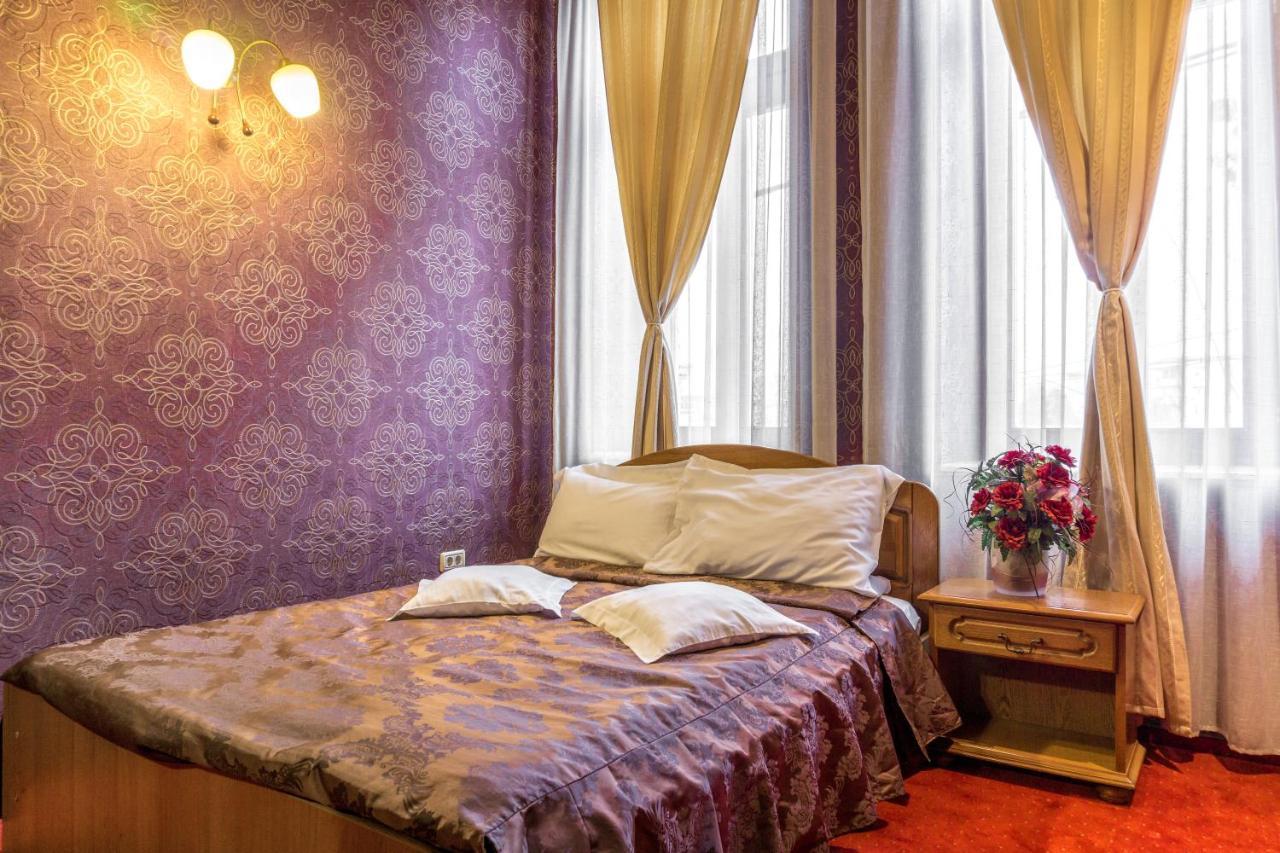 Hotel Ferdinand Hátszeg Kültér fotó